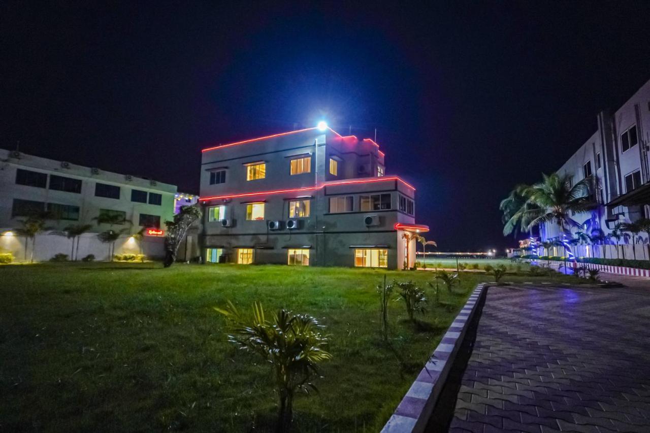 Silver Sand Eco Resort !! Beachfront !! With Biggest Pool And Huge Open Area !! Ideal For Weddings !! Couple Friendly !! Mandarmani Exterior foto